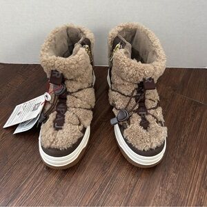 Pajar brown Cozy Shearling Lace-Up Snow Boots size 6